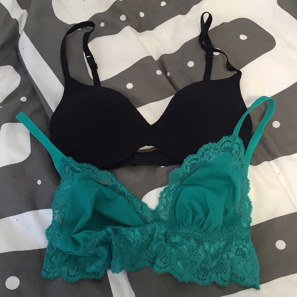 Set of 2 wireless bras 32D, M Calvin Klein