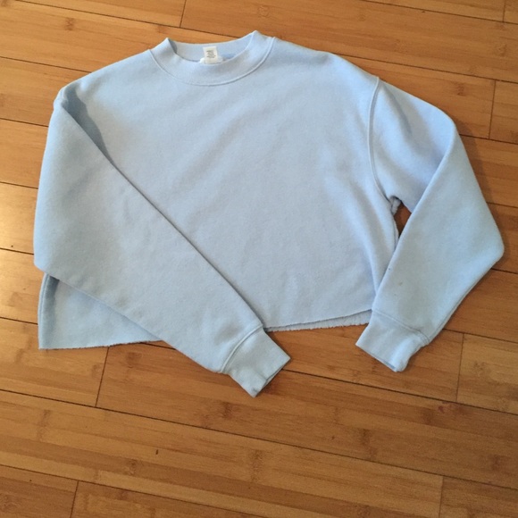 Light blue cropped crewneck
