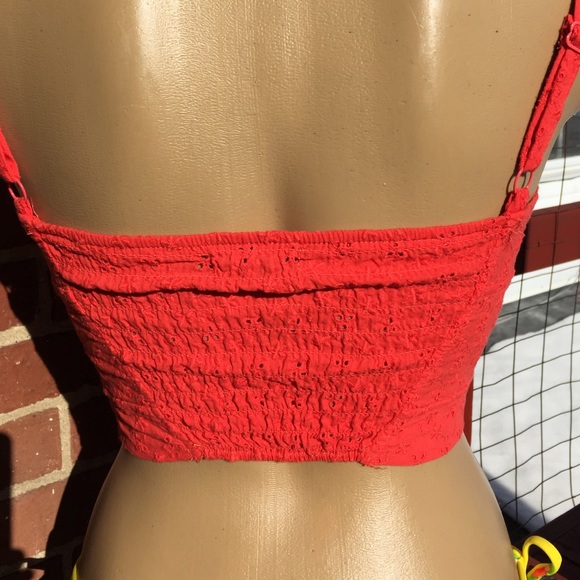 Orange eyelet crop tank - Picture 2 of 4