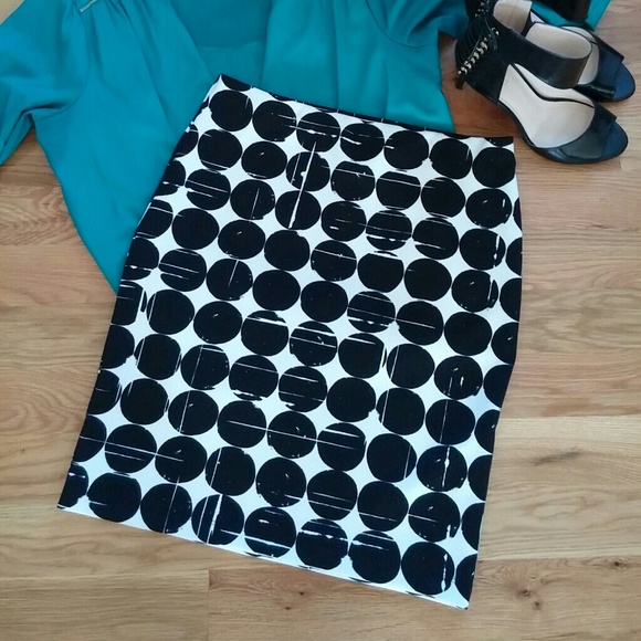 BEAUTIFUL Karen Kane Circle Pencil Skirt