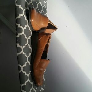 Womens flat Carmel loafers