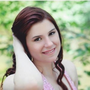 Meet your Posher, Michaela