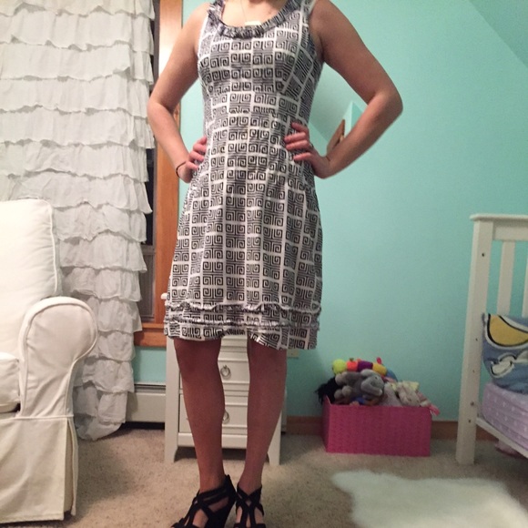 Tory Burch cotton sleeveless dress w fray design. - Picture 3 of 4
