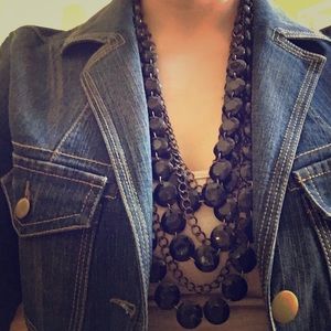 Black multilayer necklace