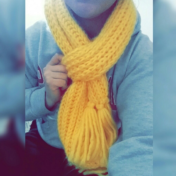 Scarf - Picture 2 of 2