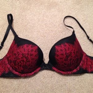 Victoria's Secret Push-Up Bra 32B