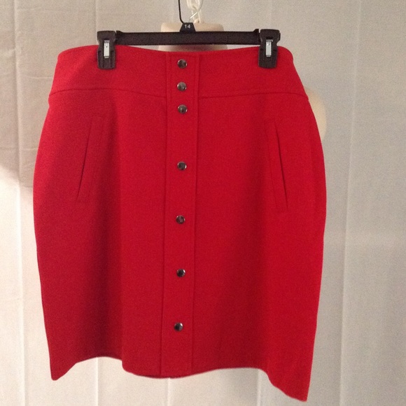 Red skirt side zipper