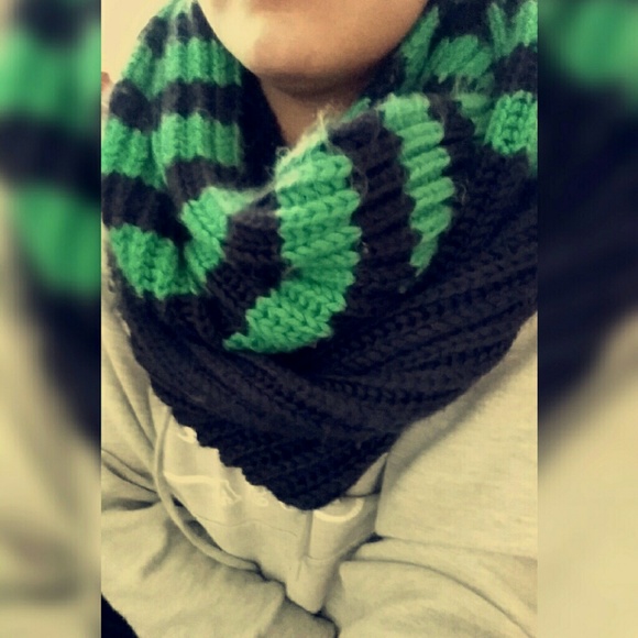 Scarf - Picture 2 of 2