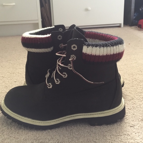 Black and white timberlands