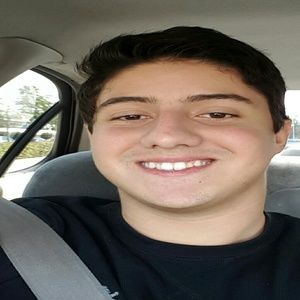 Meet your Posher, Andres