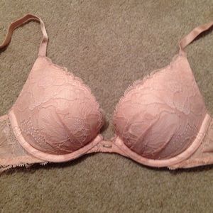 Victoria's Secret Plunge Bra 32B