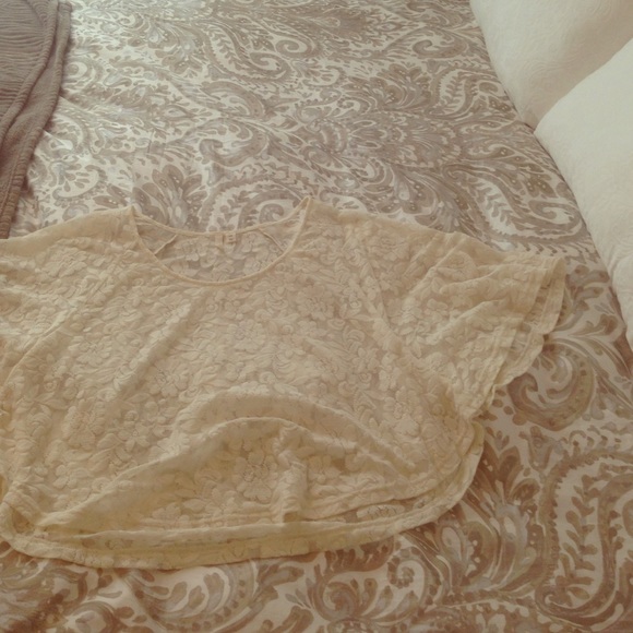 Cream lace crop top - donated to goodwill