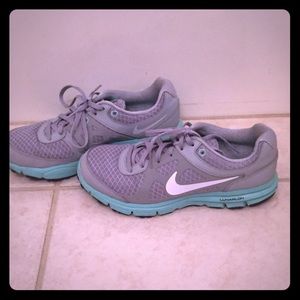 Nike shoes, Excellent condition!