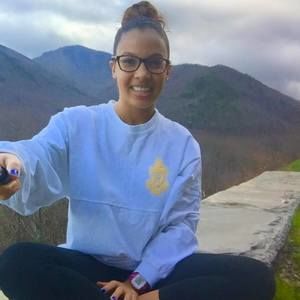 Meet your Posher, Gabby