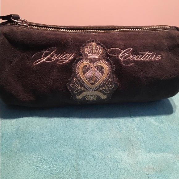 Juicy Couture Holding Case