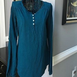 Lucky Brand Long Sleeve Tee.