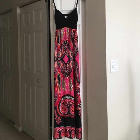 New, no tags Black/Pink Print Maxi Dress - Picture 1 of 4