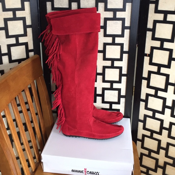 minnetonka over the knee fringe boots