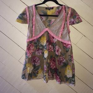 Vintage floral top