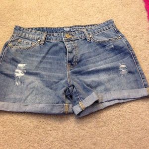 Sexy boyfriend shorts!!