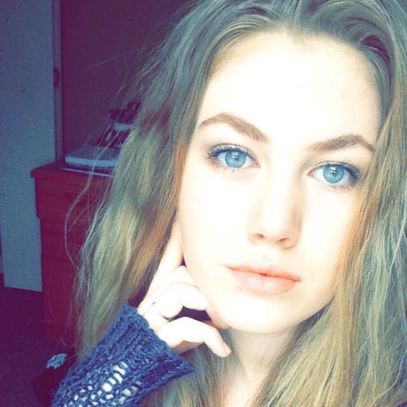 Meet your Posher, Hailey