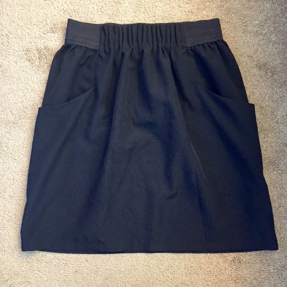 Black Mini Skirt w/ Pockets Size S