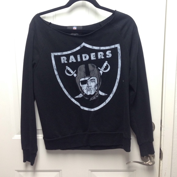 Raiders Sweater! (official NFL apparel)