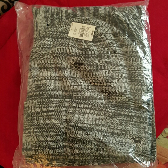 PINK Victoria's Secret Accessories - Brand new Victorias Secret hat & scarf set