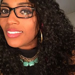 Meet your Posher, Waneque