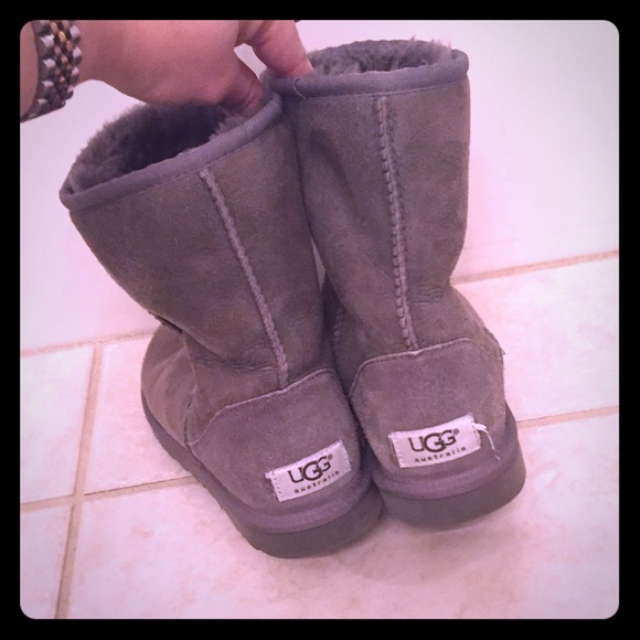 Gray uggs