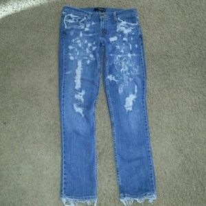 Levis Skinny Distressed Jeans