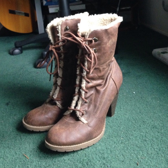 heeled AE boots