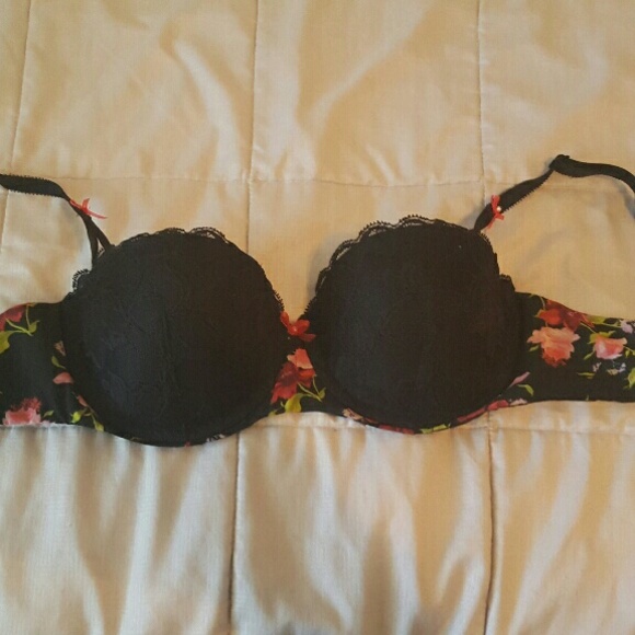 Victoria Secret bra