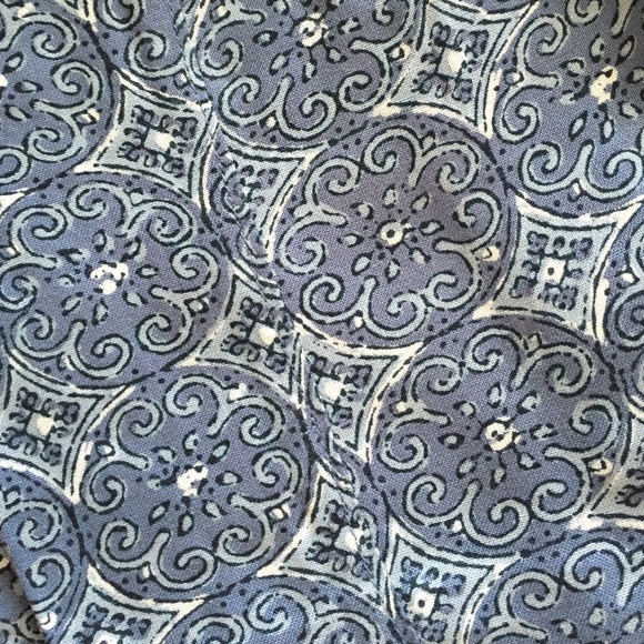 Medium Abercrombie and Fitch crop top - Picture 3 of 3