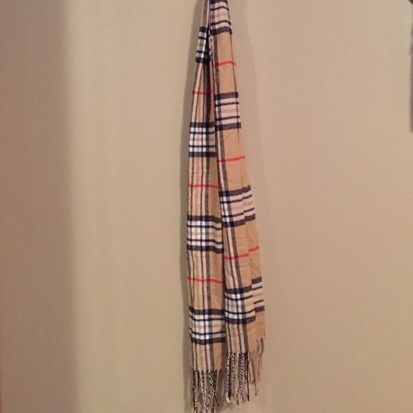 Knock of Burberry scarf