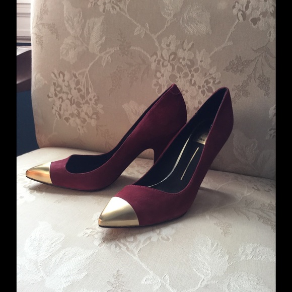 Dolce Vita suede pumps