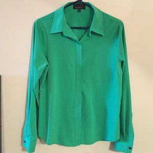 Averly kelly green button down blouse. Size M.