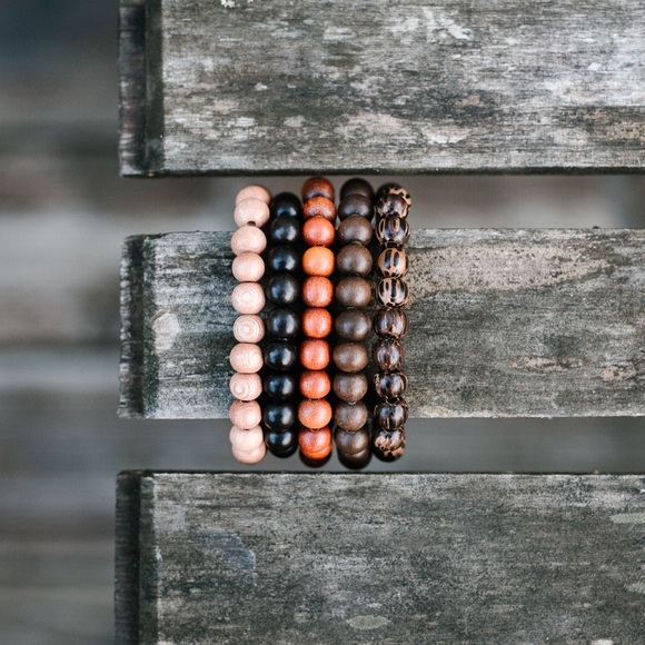 🌿 Natural wood bracelets 🌿 - Picture 2 of 2