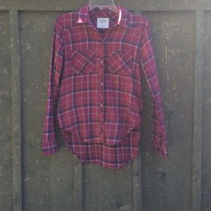NWT Red plaid high-low flannel
