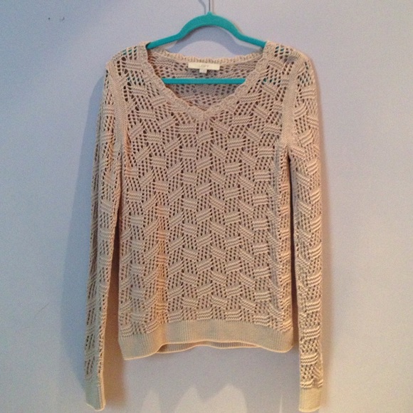Scallop neck knitted sweater