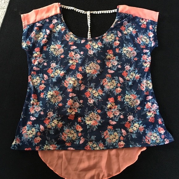 Blouse that has Only been worn once