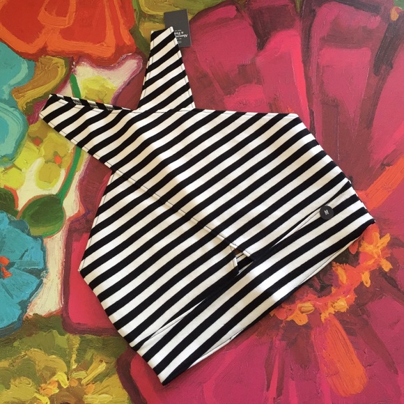 Abercrombie & Fitch Tops - Abercrombie and Fitch striped crop top NWT