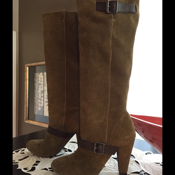 💚Colin Stewart Dark Olive Suede Worn Twice