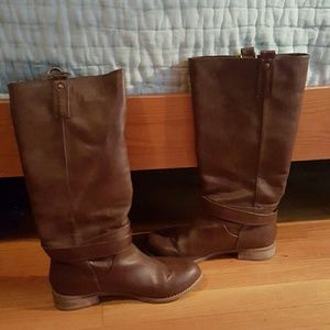 SOLD*****Urban outfitters riding boots