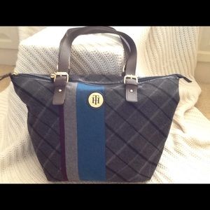 Tommy Hilfiger tote