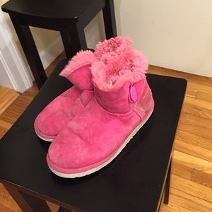 Short Pink Uggs