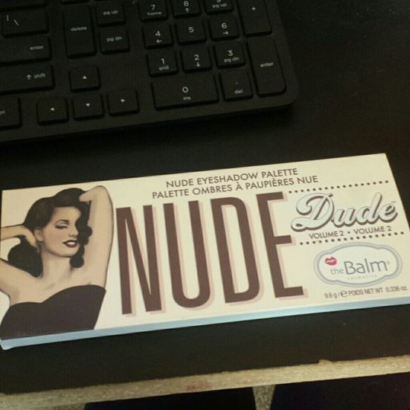 The balm nude dude pallete