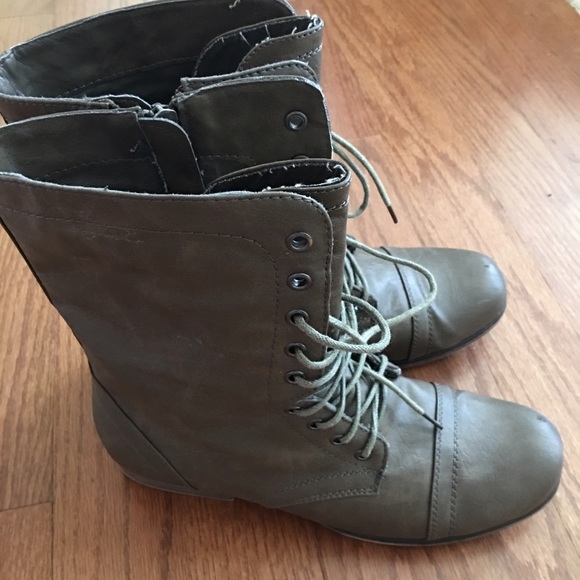Madden Girl Lace up Combat Boots size 10. Olive