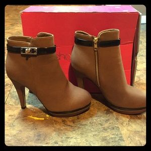 Cognac boots size 8