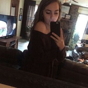 Meet your Posher, Skylar